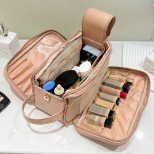 Trousse-de-Toilette-de-Voyage-Femme--grande-ouverte