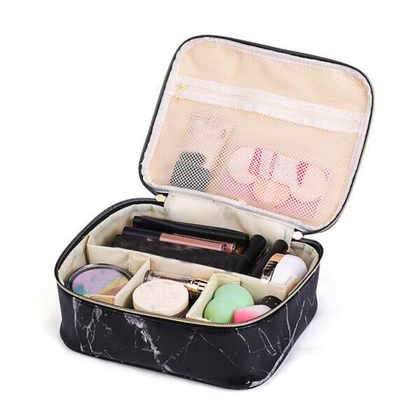 grande-trousse-de-toilette-femme-grande-capciter
