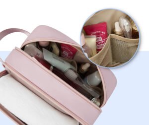 grande-trousse-de-toilette-souple-femme-ouverte