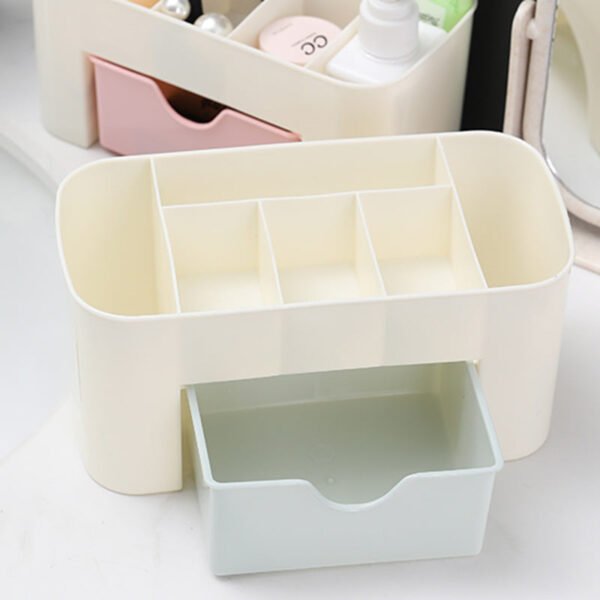 rangement maquillage en plastique vert ouvert taille