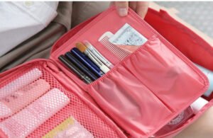 trousse-a-maquillage-complete-rose-ouverter