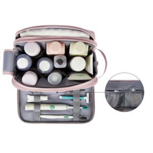 trousse-de-toilette-complete-femme-ouverte