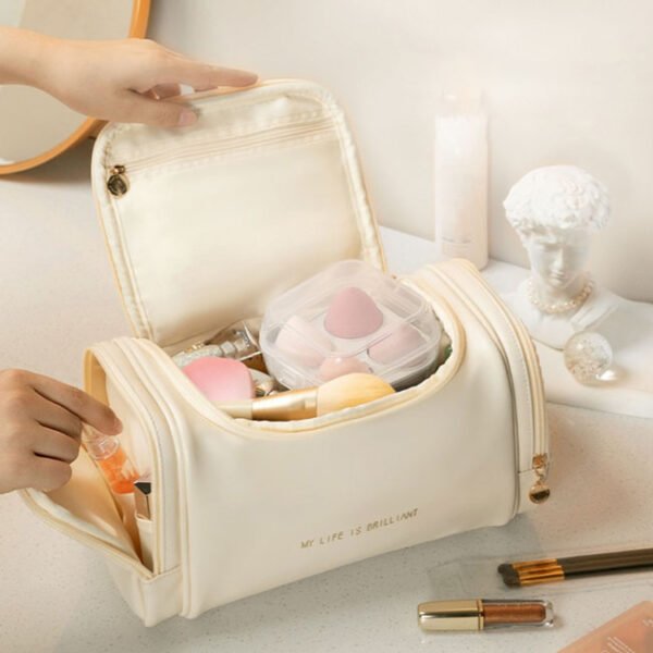 trousse-de-toilette-femme-luxe-poche-de-rangement-makeup