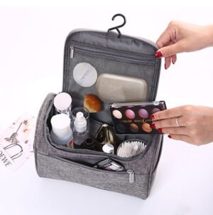 trousse-de-toilette-ouverte-capaciter-d_organisatoin-makeup